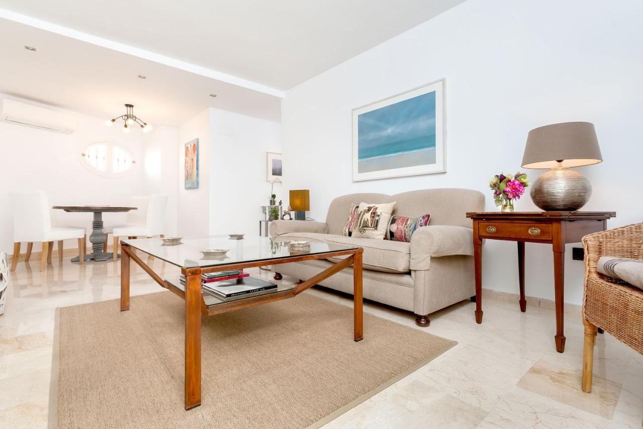 Genteel Home Maestranza Sevilla Bagian luar foto