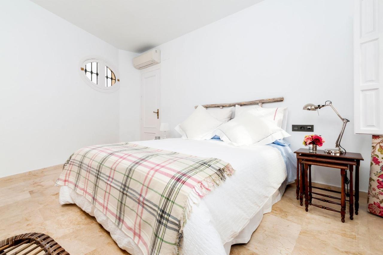 Genteel Home Maestranza Sevilla Bagian luar foto