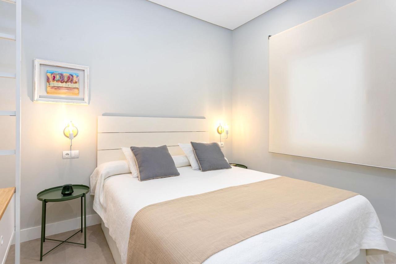Genteel Home Maestranza Sevilla Bagian luar foto
