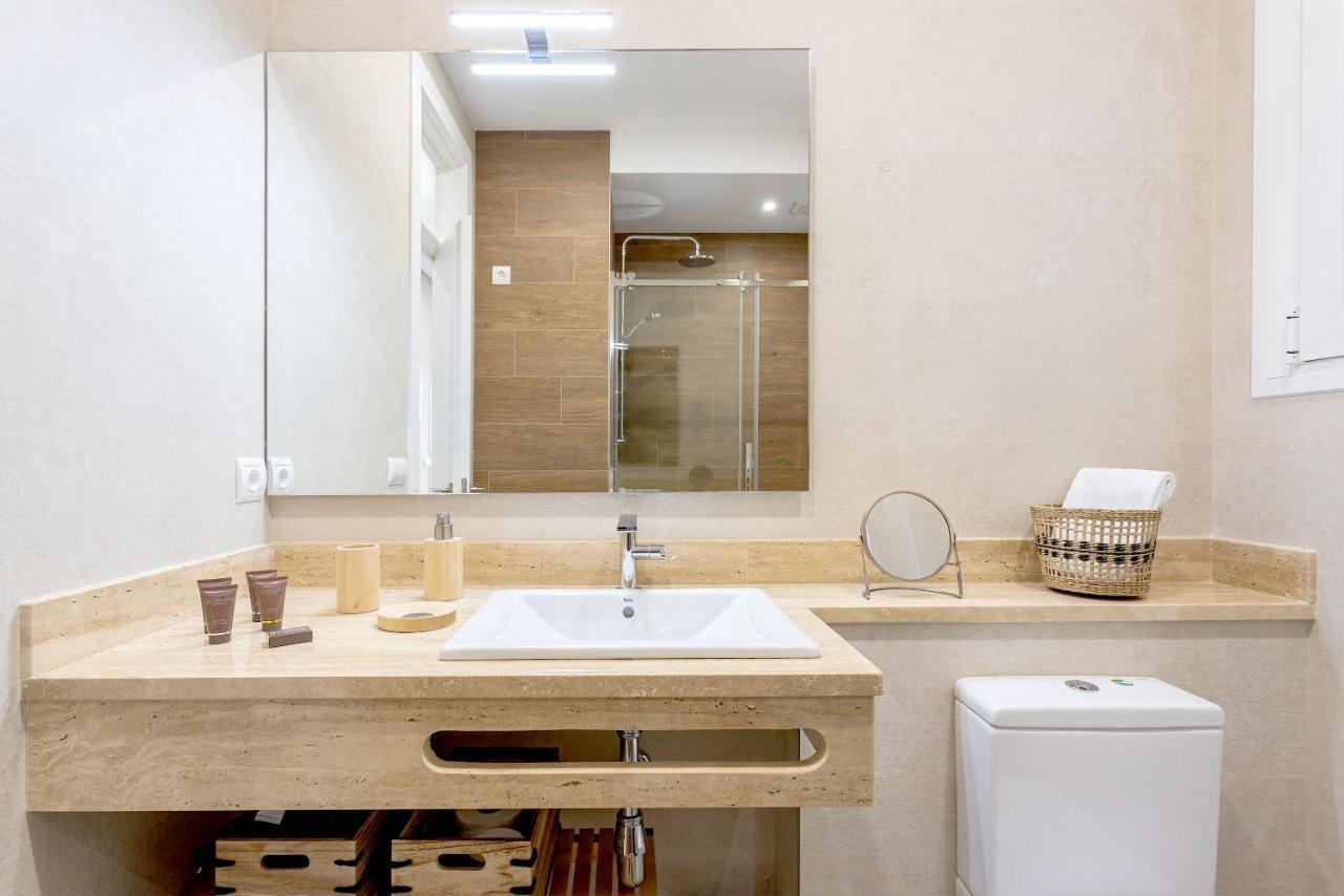 Genteel Home Maestranza Sevilla Bagian luar foto