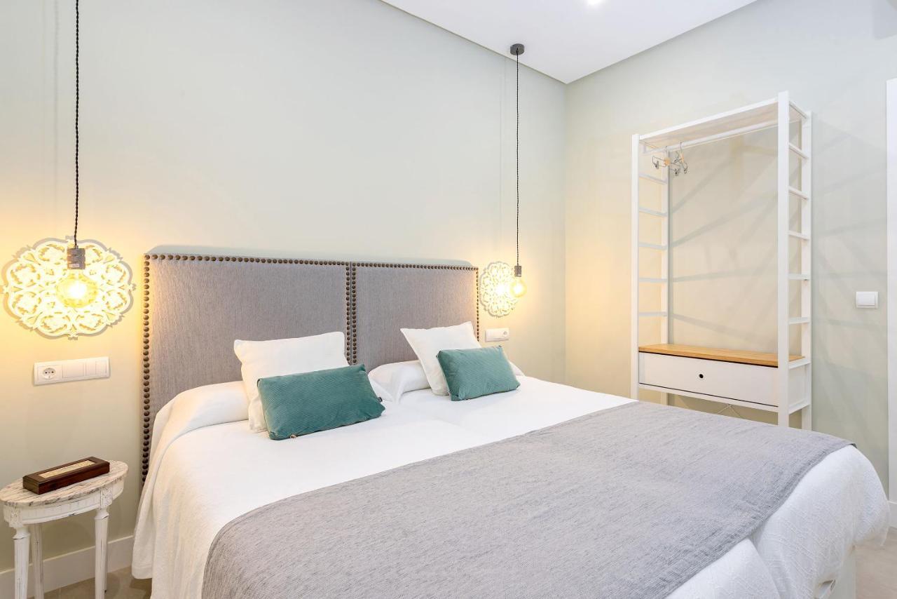 Genteel Home Maestranza Sevilla Bagian luar foto
